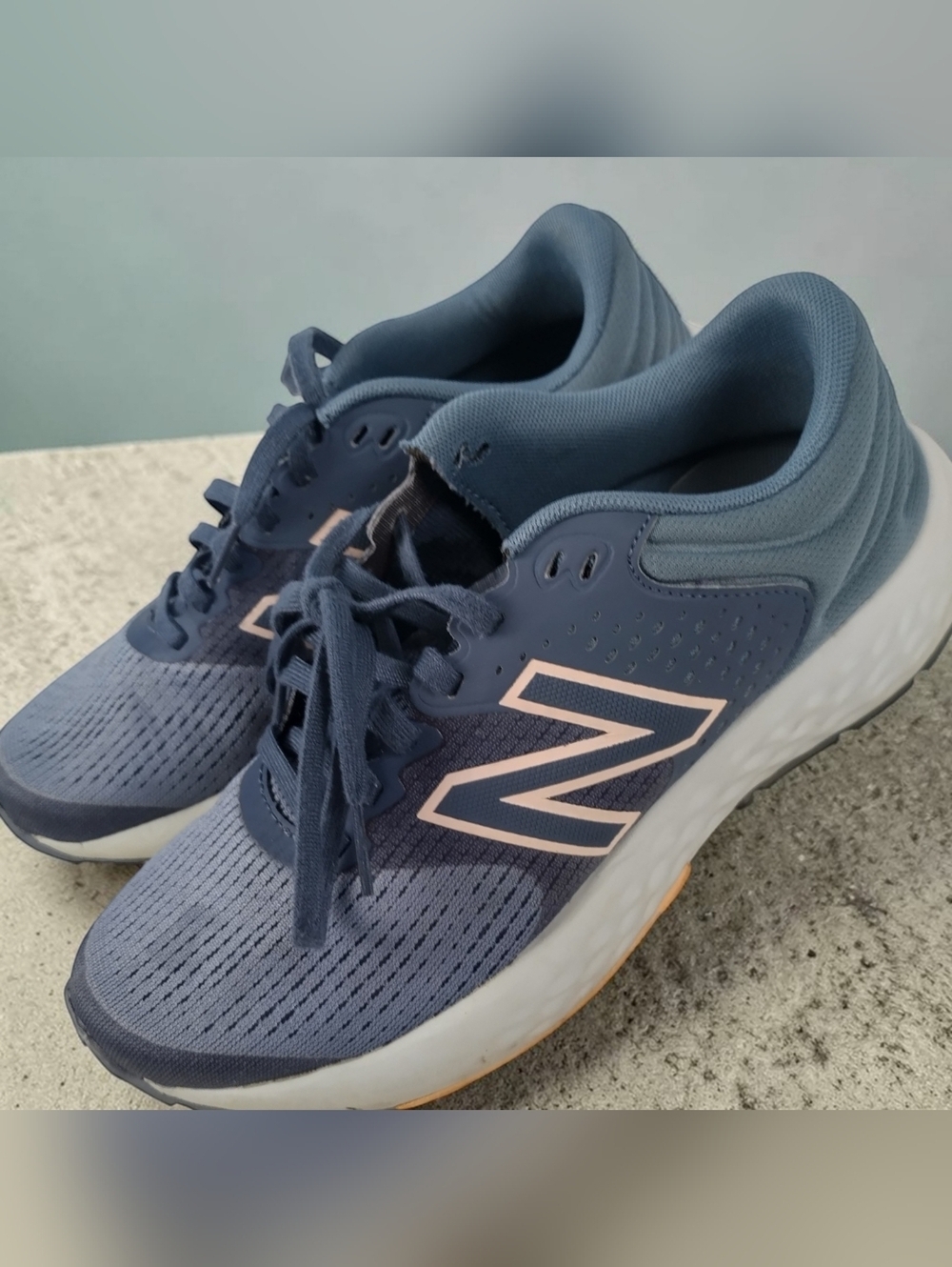 New Balance  520 V7 Women's Size 7.5 Running Shoes Sneakers Super Grip W520LP7